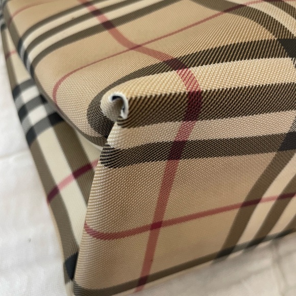 Authentic Burberry Tote - Picture 3 of 14